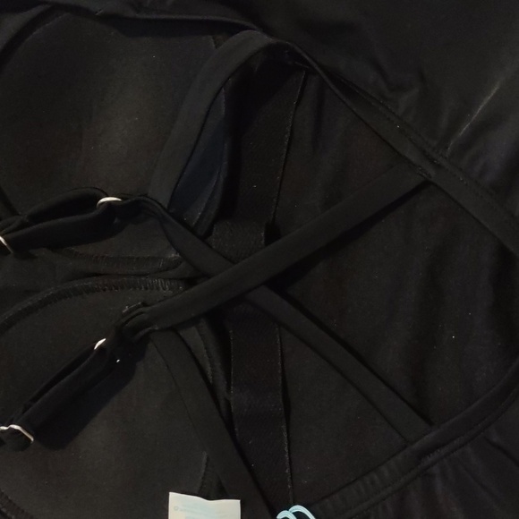 New Classic Style One Piece Size S - Picture 6 of 11